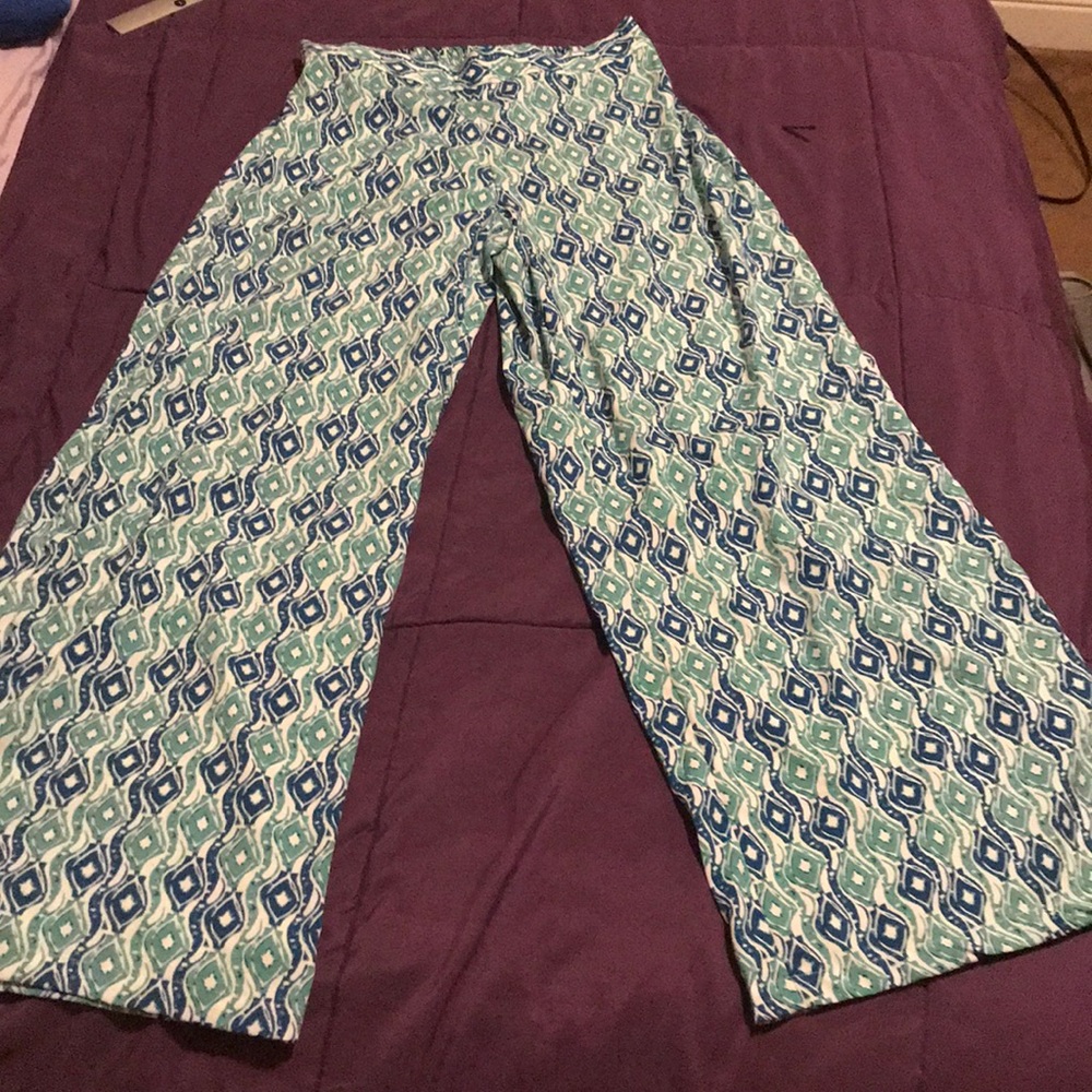 Wide leg pants